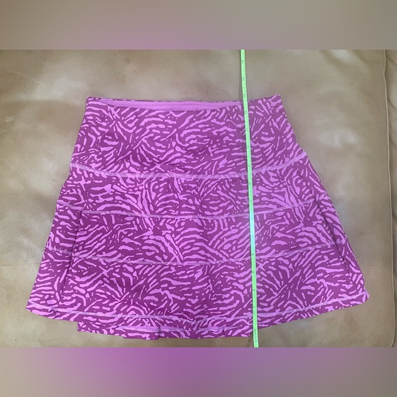 High-waisted Tennis Skirt with pockets. - Picture 5 of 8